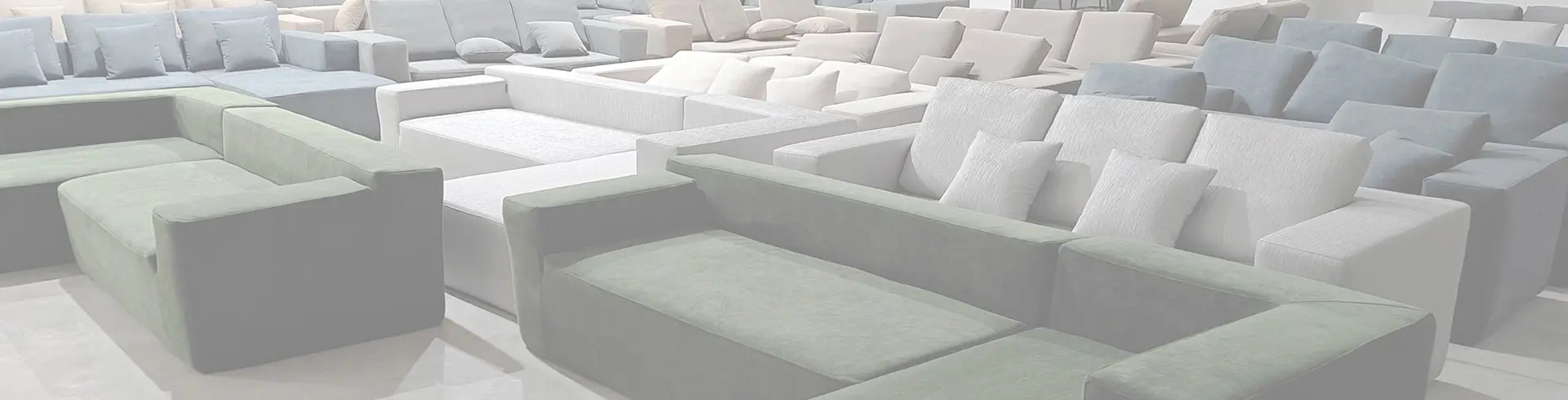 Compressed Sofa vs Traditional Sofa: Which One is Better?